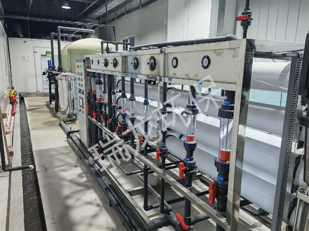 瑞龍環(huán)保半導(dǎo)體行業(yè)案例-晶圓切割用超純水設(shè)備